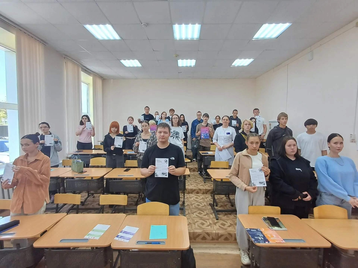 «Алкоголь не решает проблемы — он их создаёт»: в Агропедагогическом колледже прошла лекция о профилактике употребления алкоголя 